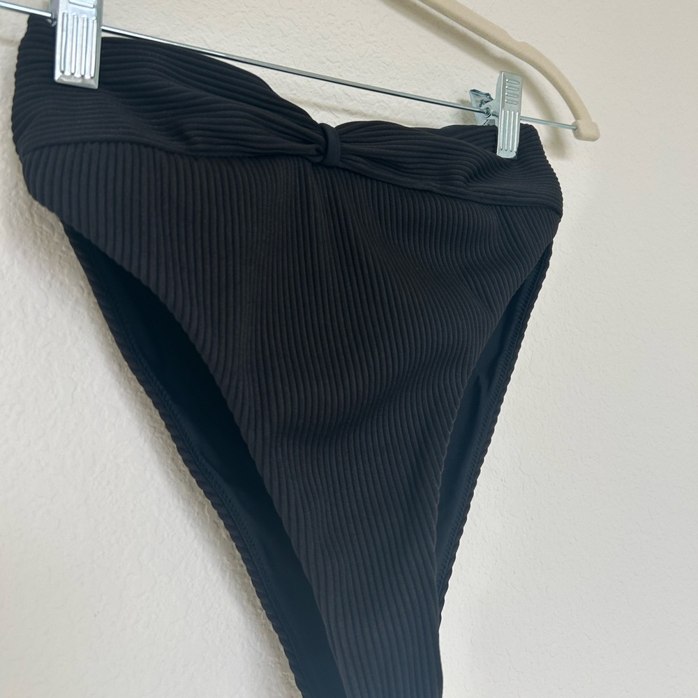 NWT Tularosa Lexi Top & High Waist Bottom Bikini Set in Black - Picture 3 of 9